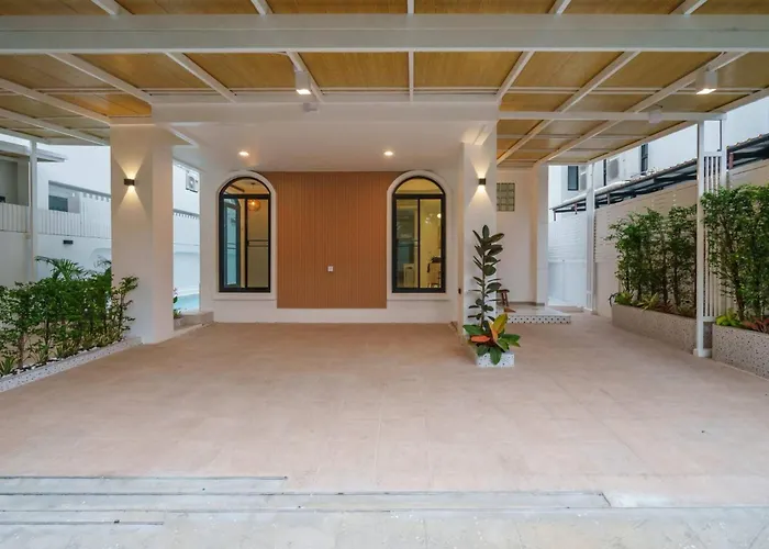 Villa Ayas Retreat - Muji Ekkamai Pool With 4 Bedrooms