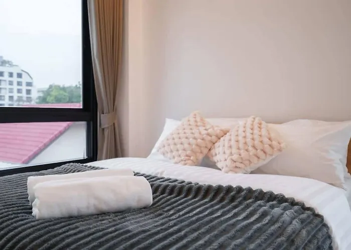 Villa Ayas Retreat - Muji Ekkamai Pool With 4 Bedrooms Bangkok