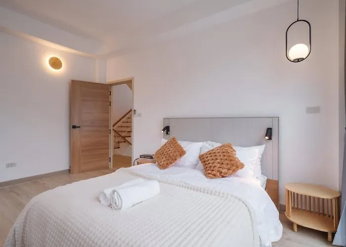 Villa Ayas Retreat - Muji Ekkamai Pool With 4 Bedrooms *