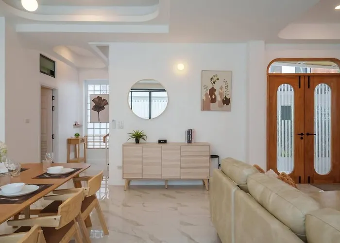 Ayas Retreat - Muji Ekkamai Pool With 4 Bedrooms Bangkok
